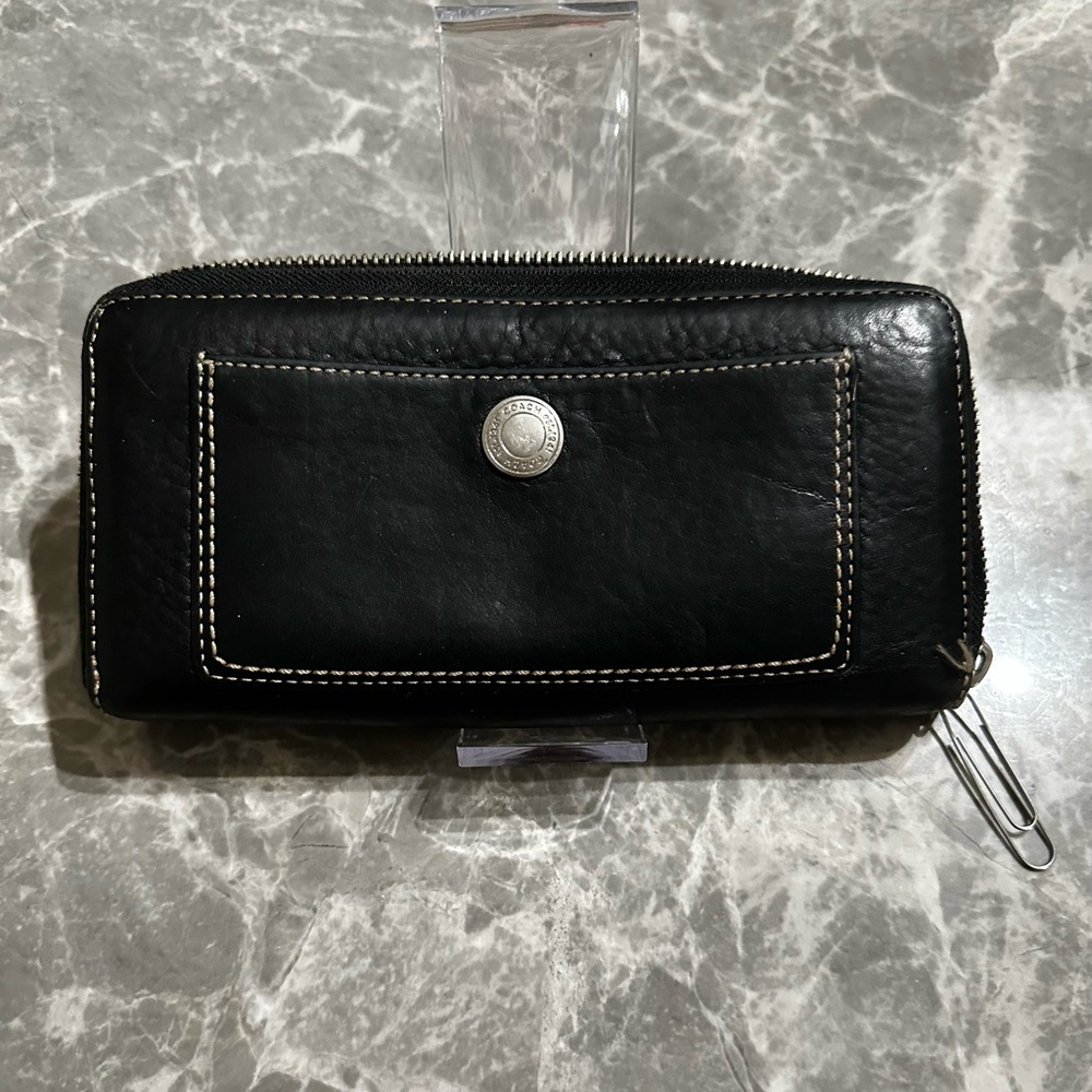 Coach Smooth Grain Leather Zip Around Full SZ Wallet